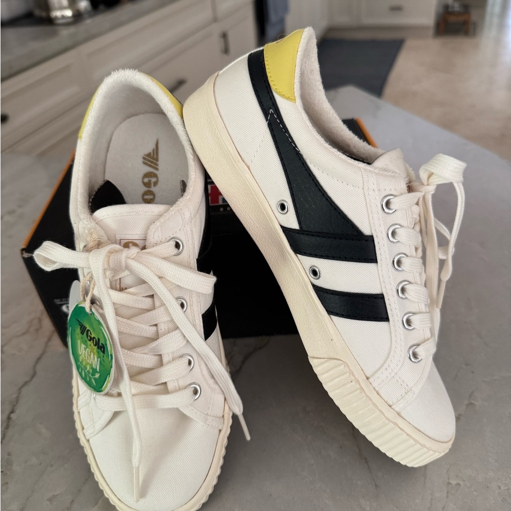 Gola Tennis Mark Cox Sneakers, Size 7. New!